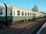Buffetwagen D-IGEW 56 80 85-40 007 1 Bomk im  Rotkäppchen-Express aus Eisenach, am 25.10.2009 in Karsdorf.