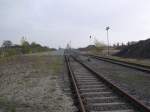 So sah es im weitlufigen Gleisanschluss am Bf. Teuchern 2007 aus:
berall ghnende Leere. Wozu wurden diese Anlagen berhaupt errichtet wenn sie nicht genutzt werden?