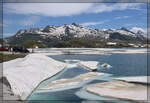 Eisschollen im Totesee am Grimsel. Und das im Juli 2024.