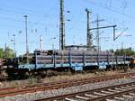 Rnss Drehgestell Rungenwagen aus Luxemburg mit Nummer 31 RIV 82 L-CFLCA 3517 348-7  Gterbahnhf Oberhausen West, Deutschland 11-07-2024.

Rnss vierassige rongenwagen uit Luxemburg met nummer 31 RIV 82 L-CFLCA 3517 348-7  goederenstation Oberhausen West, Duitsland 11-07-2024.