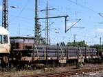 Rnss Drehgestell Rungenwagen aus Luxemburg mit Nummer 31 RIV 82 L-CFLCA 3517 283-6 Gterbahnhof Oberhausen West, Deutschland 11-07-2024.

Rnss vierassige rongenwagen uit Luxemburg met nummer 31 RIV 82 L-CFLCA 3517 283-6 goederenstation Oberhausen West, Duitsland 11-07-2024.