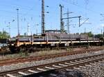 
Rbnpss Drehgestell Rungenwagen von CFL Cargo aus Luxemburg  mit Nummer 81 82 L-CFLCA 3513 008-0 Gterbahnhof Oberhausen West, Deutschland 11-07-2024.

Rbnpss vierassige rongenwagen uit Luxemburg van CFL Cargo met nummer 81 82 L-CFLCA 3513 008-0 goederenstation Oberhausen West, Duitsland 11-07-2024.