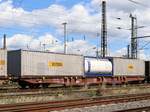 Sggnss Metrans Drehgestell-Containertragwagen aus Tschechien mit Nummer 33 TEN 54 CZ-MT 4663 924-7 Gterbahnhof Oberhausen West, Deutschland 11-07-2024.

Sggnss containerwagen uit Tsjechi van Metrans met nummer 33 TEN 54 CZ-MT 4663 924-7 goederenstation Oberhausen West, Duitsland 11-07-2024.
