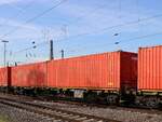 Sgnss MFD Rail Drehgestell-Containertragwagen mit Nummer 37 TEN 80 D-MFDR 4563 7337-7 Gterbahnhof Oberhausen West 18-10-2024.

Sgnss vierassige containerdraagwagen van MFD Rail met nummer 37 TEN 80 D-MFDR 4563 7337-7 goederenstation Oberhausen West 18-10-2024.