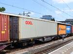 Sggrss Gelenk-Containertragwagen mit Nummer 37 TEN 80 D-ERSA 4975 027-6 Gleis 1 Bahnhof Dordrecht, Niederlande 25-06-2024.

Sggrss gelede containerdraagwagen uit Duitsland met nummer 37 TEN 80 D-ERSA 4975 027-6 spoor 1 Dordrecht, Nederland 25-06-2024.