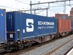 Sggmrss Railrelease Gelenk-Containertragwagen aus Holland mit Nummer 37 TEN 84 NL-RRL 4961 241-5 Gleis 8 Bahnhof Amersfoort, Niederlande 12-03-2026.

Sggmrss gelede containerdraagwagen uit Nederland van Railrelease met nummer 37 TEN 84 NL-RRL 4961  ...