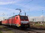 DB Cargo Lokomotive 189 042-5 mit Schwesterlok Gterbahnhof Oberhausen West 18-10-2024.

DB Cargo locomotief 189 042-5 met zusterloc goederenstation Oberhausen West 18-10-2024.