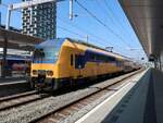 NS DDZ-IV Triebzug 7505 Ankunft Gleis 8 Utrecht Centraal Station 18-06-2025. 

NS DDZ-IV treinstel 7505 aankomst spoor 8 Utrecht CS 18-06-2025.