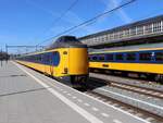 NS ICM Triebzug 4230 und 4067 Gleis 2 Amersfoort Centraal 08-04-2025.

NS ICM treinstel 4230 en 4067 spoor 2 Amersfoort Centraal 08-04-2025.