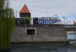 Besuch in der alten Heimat. Hier beim Triumpfmarsch ber die alte Rheinbrcke in Konstanz am 01. Mai 2008. 139 312-3 gibt sieh die Ehre. Im Hintergrund der Rheintorturm und unter der Brcke ist noch die MS Arenenberg zu erkennen.