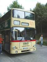 Hist. Bus an der Endstation bei der Pfaueninsel, Berlin September 2009