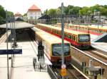 S-Bhf Olympiastadion im Mai 2009, alle Zge BR 481/482