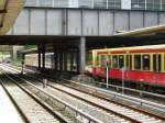S-Bahnzug Richtung Stadtbahn im Westkreuz, Mai 2009