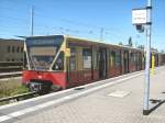 BR 480 in Henningsdorf. Normalerweise fhrt hier nur die BR 481/482.
- Juli 2009