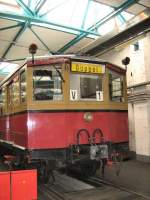 Stadtbahner in der Wagenhalle Erkner (Ausstellung 2007)