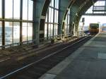 Einfahrende S-Bahn, Ostbahnhof Berlin Januar 2009