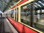 Ausfahrende S-Bahn im Ostbahnhof, januar 2009