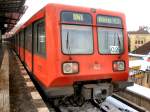 Damals noch auf der Ringbahn: BR 485, Tempelhof 2006