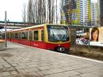 Ringbahn - BR 481/482 im Bhf Storkower Strasse, Jan. 2009