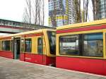 Ringbahnzug S42 im S-Bhf Storkower Strasse, Februar 2009