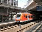 Abfahrbereiter S-Bahnzug nach Gesundbrunnen im Bhf Sdkreuz, Berlin Juli 2009