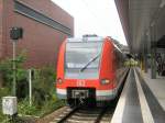 BR 423 im Bhf Gesundbrunnen zur Fahrt als S21 nach Sdkreuz, Berlin Juli 2009