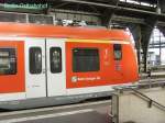 S-Bahnzug der BR 423 aus Stuttgart im Ostbahnhof, Berlin Oktober 2009