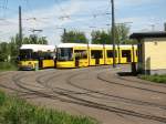 Flexity und Niederflurbahn in der Wendeschleife Zingster Strasse - Mai 2009