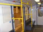 Blick zur Tr, U-Bahnwagen Typ G (Kleinprofil), Berlin u2 im Oktober 2009