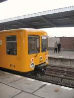 U-Bahnzug TYP E III auf der Linie U5, 2006
