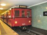 Hist. U-Bahnwagen 563 im U-Bhf Alexanderplatz, 2008