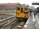 Kleinprofilzug, hist. Wagen 294 nach Olympiastation, 2007