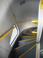 DL_07 3221 Vordere Treppe fotografiert vom Oberdeck