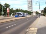 Niederflurbahn an der Hst. Stadtzentrum, 9. 5. 2009