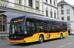 (283'420) - PostAuto Wallis - VS 581'439/PID 12'196 - eMercedes am 23. Dezember 2025 beim Bahnhof Brig