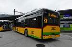 (283'224) - PostAuto Bern - BE 541'062/PID 12'352 - eSolaris am 16. Dezember 2025 beim Bahnhof Spiez