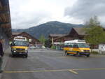 (216'507) - Kbli, Gstaad - BE 305'545 + PostAuto Wallis - VS 243'885 - Mercedes am 26. April 2020 beim Bahnhof Gstaad
