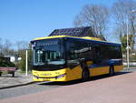 (273'659) - Qbuzz, Groningen - Nr. 1012/73-BZN-7 - Iveco am 5. April 2025 in Ternaard, Stationsweg