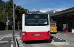 (281'862) - PostAuto Zentralschweiz - Nr. 530/OW 26'301/PID 12'338 - MAN (ex Dr. Richard, A-Wien Nr. 1418) am 28. Oktober 2025 beim Bahnhof Sarnen