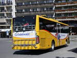 (273'277) - GrindelwaldBus, Grindelwald - Nr. 240/BE 102'240 - Mercedes am 28. Mrz 2025 beim Bahnhof Grindelwald