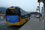 (283'499) - PostAuto ern - BE 653'382/PID 11'681 - Mercedes (ex BE 535'079) am 25. Dezember 2025 beim Bahnhof Frutigen