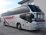 Neoplan Cityliner von Benninghoff aus Deutschland im Gewerbegebiet Sassnitz. 