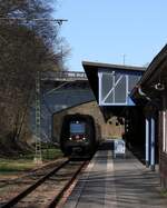 DSB Litra MFA/FF/MFB 50/54/5279 als IC nach Fredericia st steht hier abfahrbereit im Bhf Flensburg. 01.04.2025