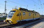 DB InfraGO AG, Frankfurt (M), Fahrzeugnutzer: Instandsetzung/Maschinenpool, Berlin, mit ihrem IFO  711 115  Fahrzeugname:  Theodor  (99 80 9436 057-0 D-DBMP) am 19.06.25 Höhe Bahnhof Senftenberg.