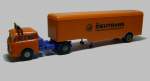 Skoda S 706 RTTN der DDR-Spedition Deutrans. Sattelzug mit Mbelkoffer. Hersteller Hruska Permot. Mastab 1:87 Weitere Skoda-Modellautos finden Sie auf http://www.skoda-modelle.de