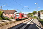 Am Mittwoch den 3. September 2025 ist am späteren Nachmittag ein S2 Zug vom 425 554-3 geführt, bei seiner Einfahrt in Auerbach bei Mosbach zu sehen. Die Sation liegt im Gefälle, als auch gleichzeitig in einem Bogen
