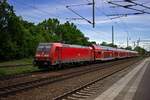 Auf der Fahrt nach Stendal verlsst 146 282 mit einem Zug der Linie RE4 den Bahnhof Ludwigsfelde.