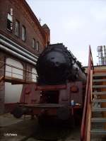 50 4037 steht vor den Hallen und wird dort wieder aufgebaut. 08.09.07