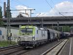 BR 193 891-9 von Captrain mit Schttgutwagen bei der Durchfahrt HH-Harburg -> Maschen/Buchholz. 19.06.2025