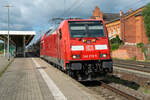 146 279-5 mit dem RE4 von Rathenow nach Falkenberg(Elster), bei der Ausfahrt aus Rathenow am 10.08.2023.